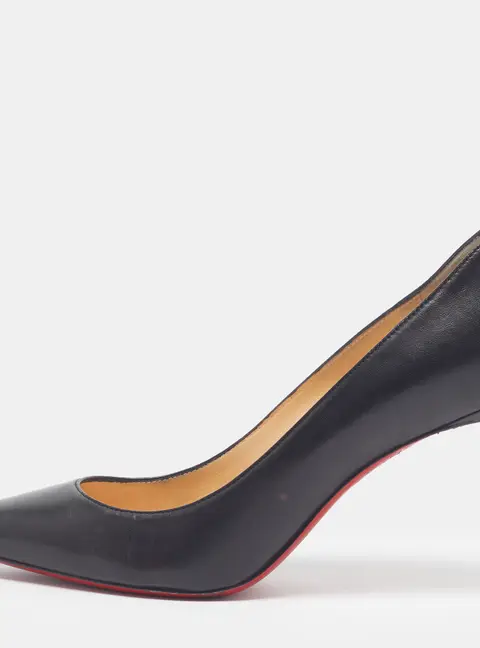 Christian Louboutin Pigalle Size 35 Black Leather Pumps