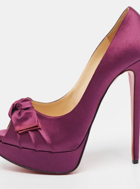Christian Louboutin Madame Butterfly Size 40.5 Purple Satin Peep Toe Pumps