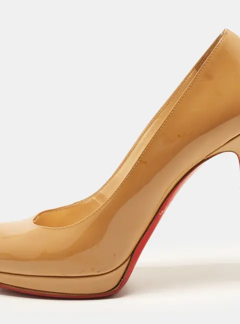 Christian Louboutin New Simple Size 38.5 Beige Patent Leather Pumps