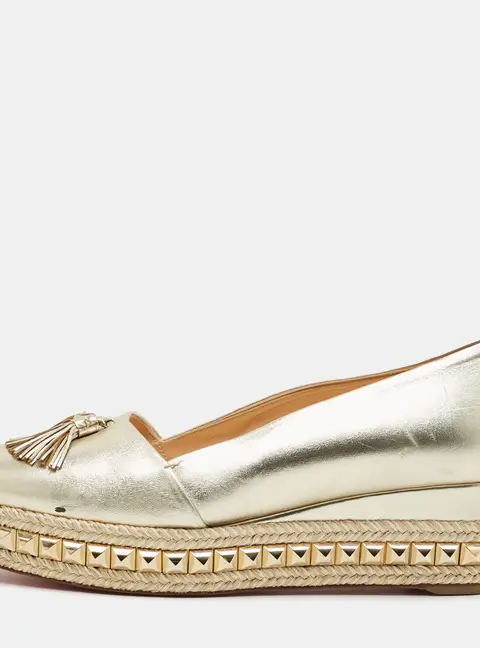 Christian Louboutin Carmel Size 39 Gold Leather Espadrille Wedge Flats