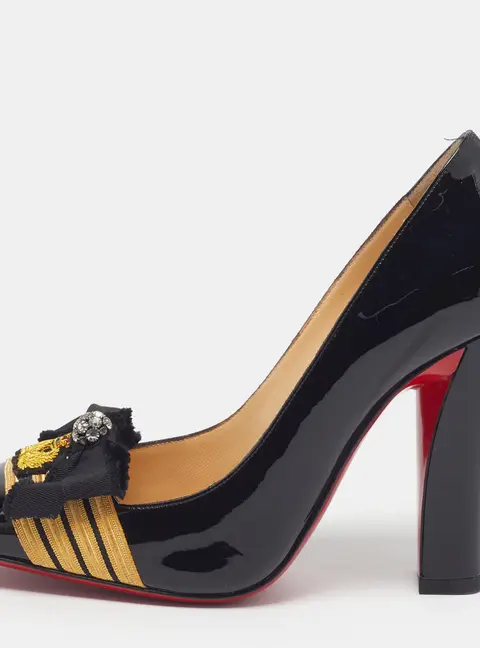 Christian Louboutin Militar Size 35 Black Patent Leather Pumps