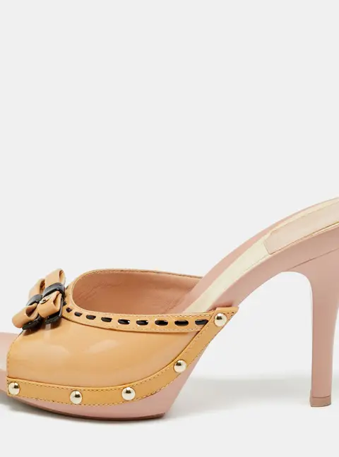Dior Beige Patent Leather Idyll Studded Slide Sandals Size 38.5