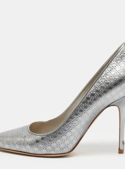 Dior Cherie Size 38.5 Metallic Silver Cannage Leather Pointed Toe Pumps
