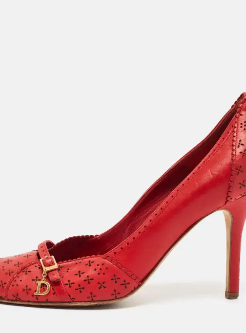 Dior Size 39 Red Leather Round Toe  Pumps