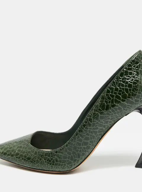 Dior Cherie Size 35.5 Green Texuture Leather Pointed Toe Pumps