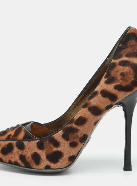 Dolce & Gabbana Size 36 Beige Calf Hair and Patent Leather Pumps