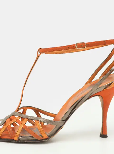 Dolce & Gabbana Size 36.5 Metallic Leather Strappy T-Strap Sandals