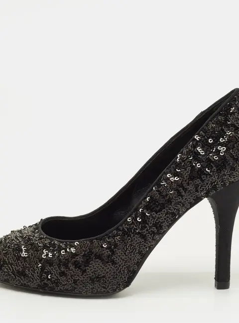 Dolce & Gabbana Size 38 Black Sequins Round Toe Pumps