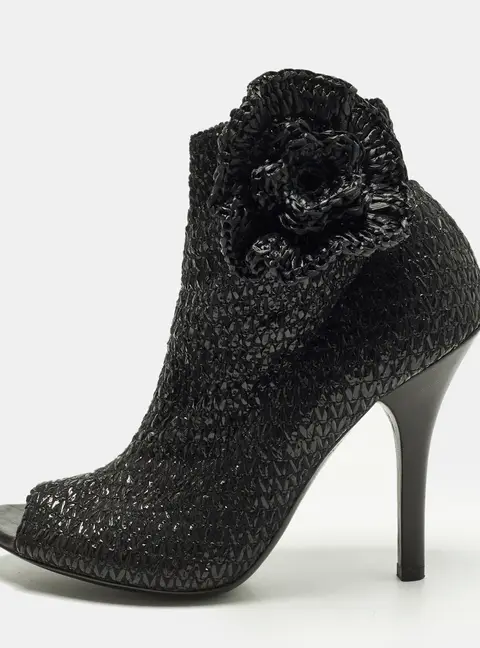 Dolce & Gabbana Size 39 Black Straw Ankle Length Boots