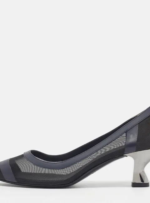 Fendi Colibri Size 37.5 Black/Blue Leather and Mesh Pumps