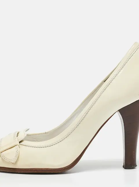 Fendi Cream Patent Leather Buckle Detail Open Toe Pumps  Size 38