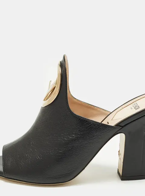 Fendi Size 38 Black Leather F Logo Mules