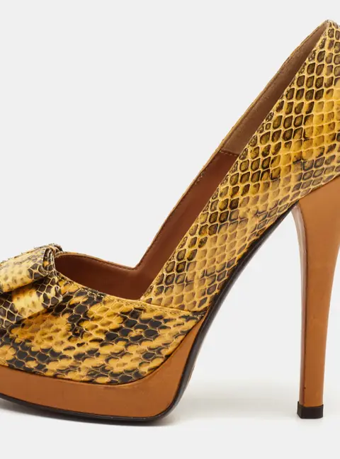 Fendi Bow Size 38 Yellow/Black Python Leather Platform Peep Toe Pumps