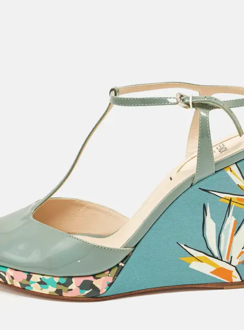 Fendi Size 39 Blue Patent Leather Ankle Strap Wedge Sandals
