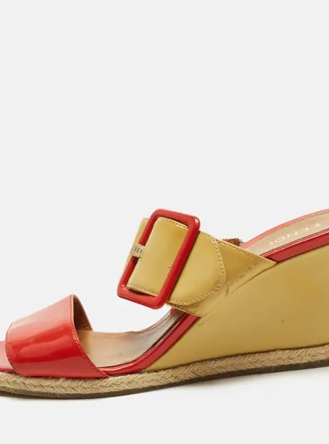 Fendi B Buckle Size 38 Red/Cream Patent Leather Wedge Sandals