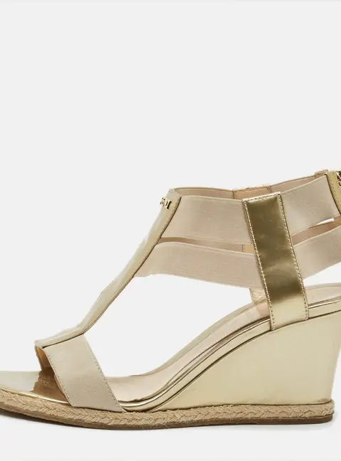 Fendi Size 38 Gold Elastic and  Patent Leather Wedge Sandals