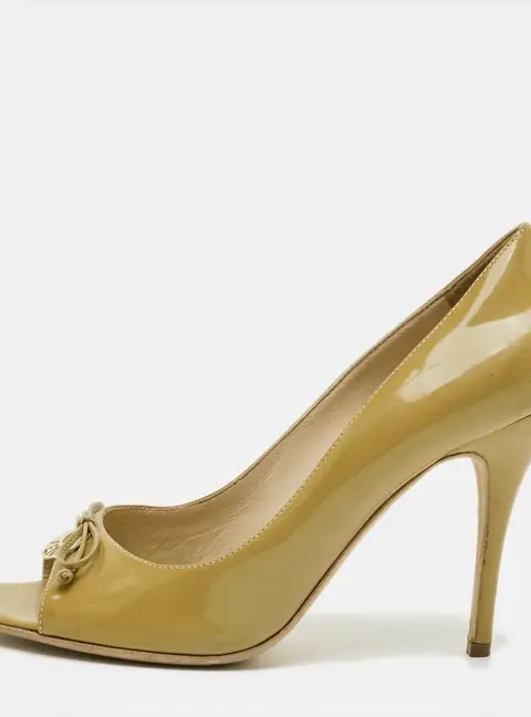 Fendi Fendi logo Size 41 Green Patent Leather Peep Toe Pumps