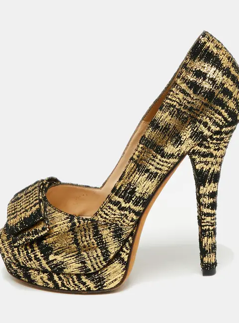 Fendi Size 38.5 Gold/Black Texture Suede Platform Peep Toe Pumps