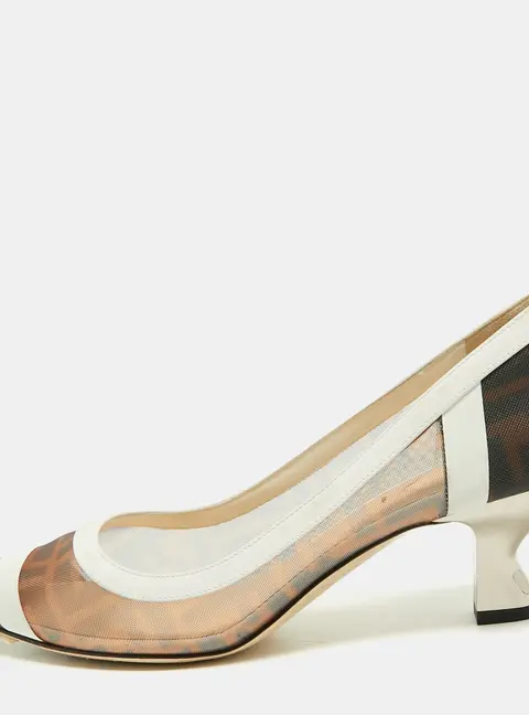 Fendi Colibri Size 38.5 Brown/White Zucca Mesh and Leather Pointed Toe Pumps