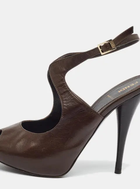 Fendi Size 37.5 Brown Leather Ankle Strap Sandals
