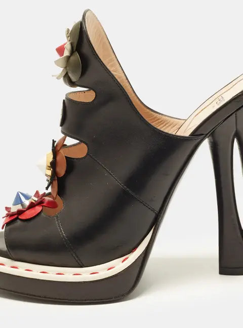 Fendi Size 39 Black Leather Floral Applique Mules