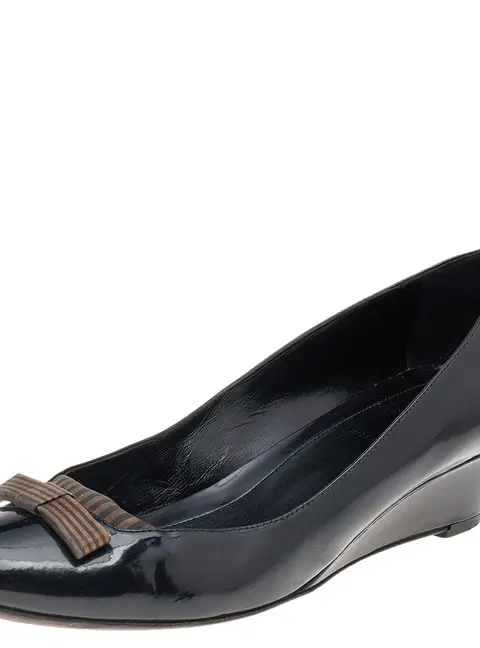 Fendi Black Patent Leather Bow Pumps Size 38