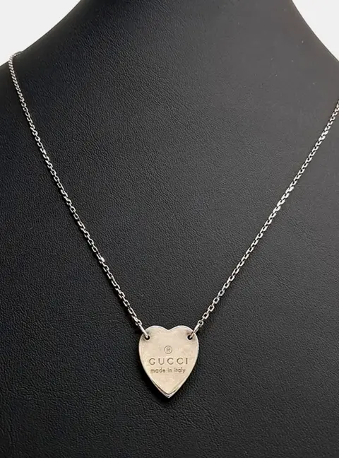 Gucci silver necklace