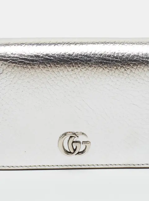 Gucci GG Marmont Flap Silver Glossy Leather Card Case