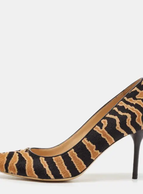 Gucci Beige Black/Black Calf Hair Pointed Toe Pumps Size 36.5