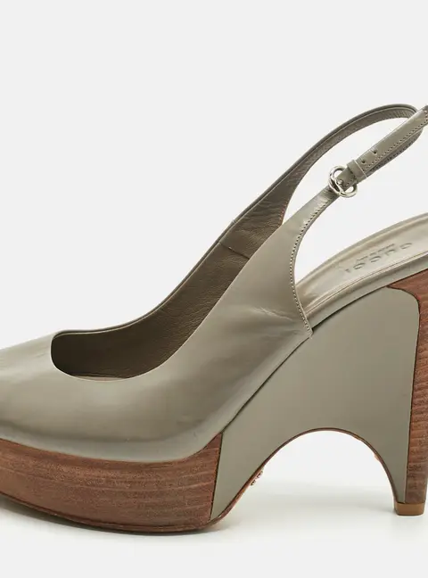 Gucci Grey Leather Peep Toe Slingback Sandals Size 39