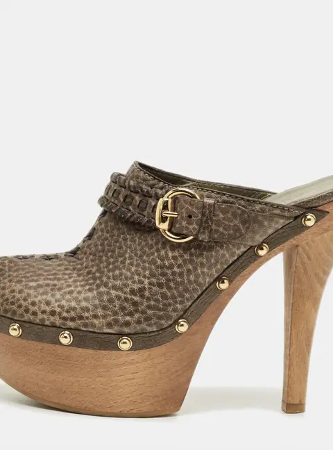 Gucci Olive Green Leather Janis Studded Clogs Size 38