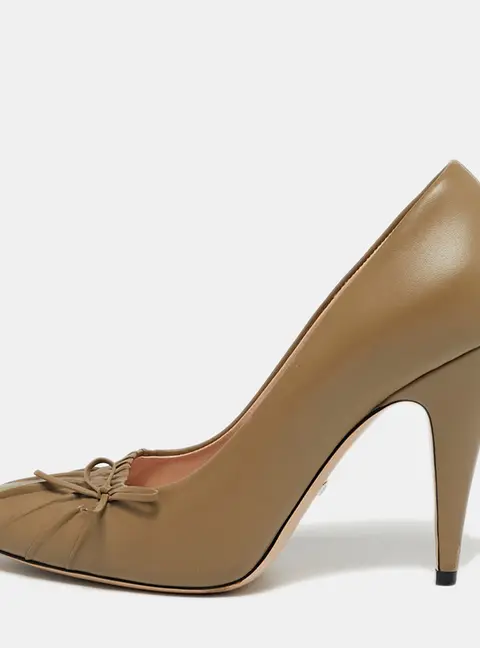 Gucci Green Leather Pointed Toe Pumps Size 39