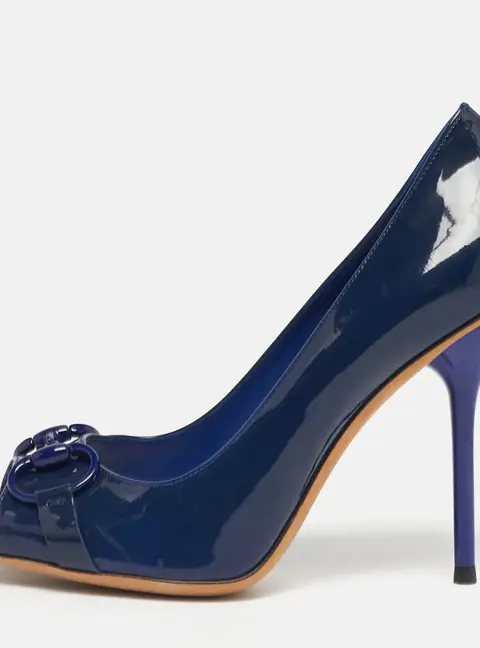 Gucci Horsebit Size 38 Navy Blue Patent Leather Peep Toe Pumps