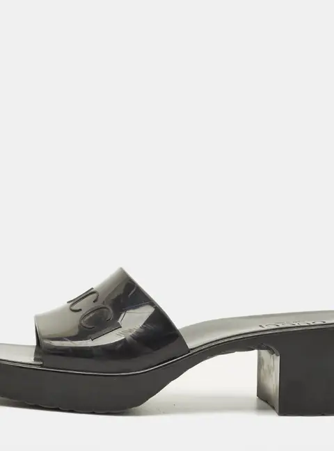 Gucci GG Logo Size 39 Black Rubber Slide Sandals