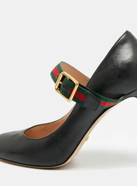 Gucci Slyvie Size 39.5 Black Leather Mary Jane Pumps