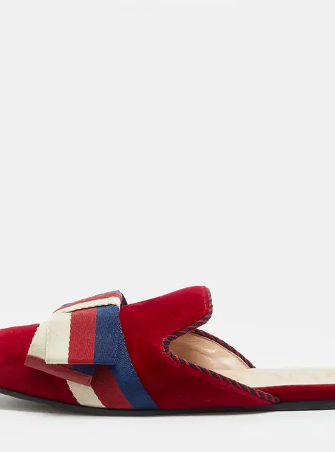 Gucci Sylvie Size 37 Red Velvet Flat Slides