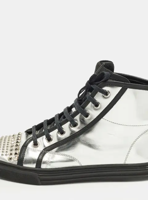 Gucci  Size 37 Silver Leather Studs High Top  Sneakers
