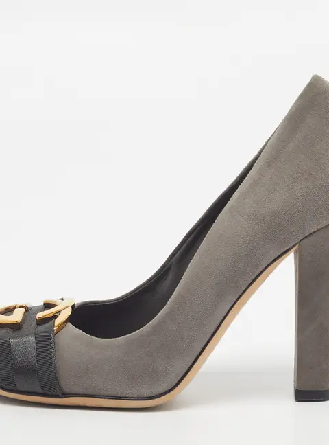 Gucci  Size 35 Dark Grey Suede Interlocking G Buckle Pumps