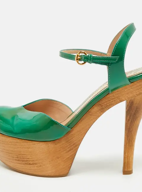 Gucci Size 38 Green Patent Leather Platform Slingback Pumps