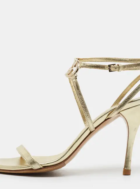 Gucci Size 38 Gold Leather GG Logo Ankle Strap Sandals