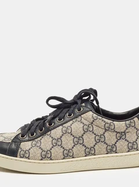 Gucci Size 37 Beige/Navy Blue GG Supreme Canvas and Leather Low Top Sneakers