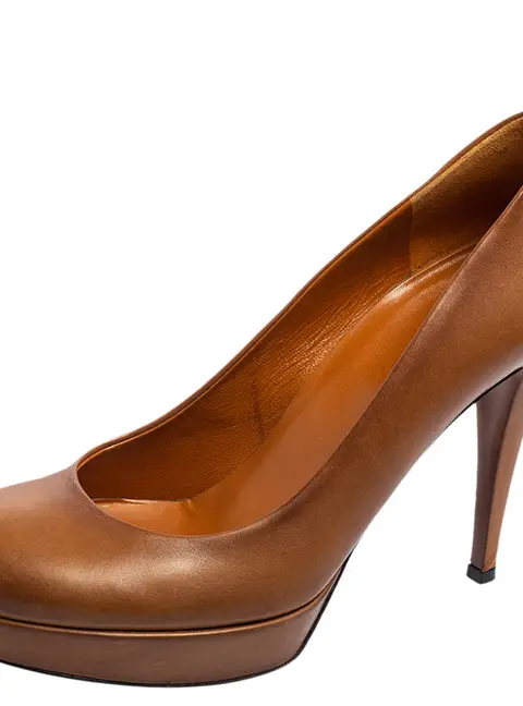 Gucci Brown Leather Round Toe Platform Pumps Size 36.5