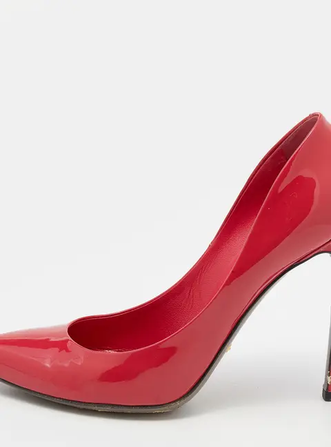 Gucci Pink Patent Leather Pointed Toe Pumps Size 38.5