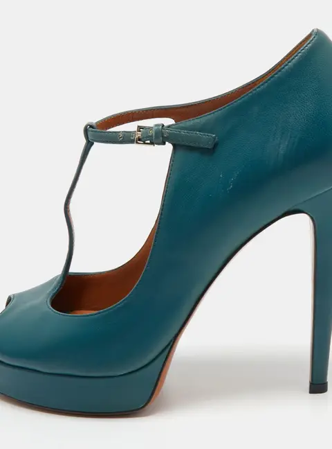 Gucci Teal Leather Betty T-Strap Platform Pumps Size 38