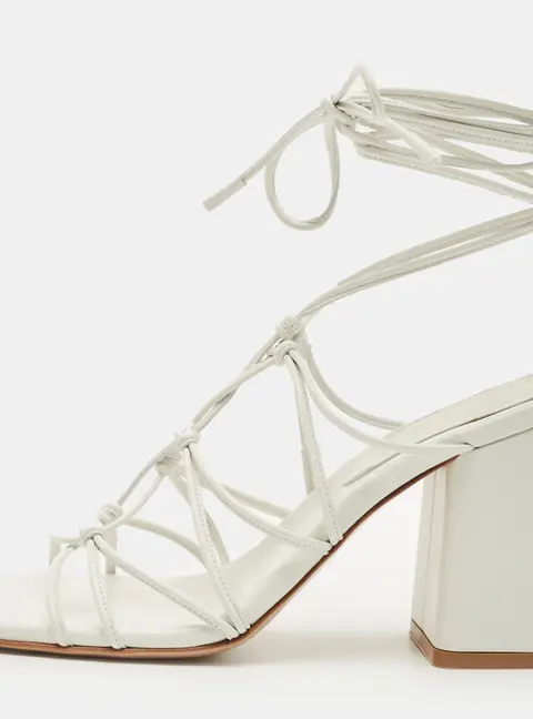 Gianvito Rossi minas Size 37 White Leather Ankle Strap Sandals
