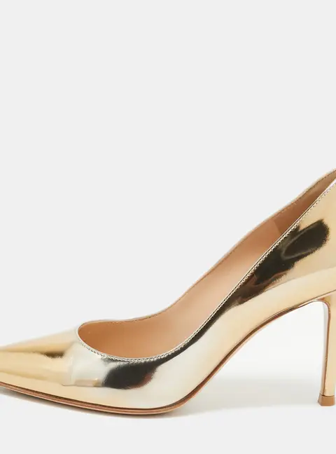 Gianvito Rossi Gold Leather Gianvito Pumps Size 35