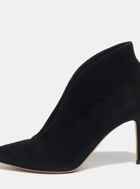 Gianvito Rossi Vamp Size 35 Black Suede Booties