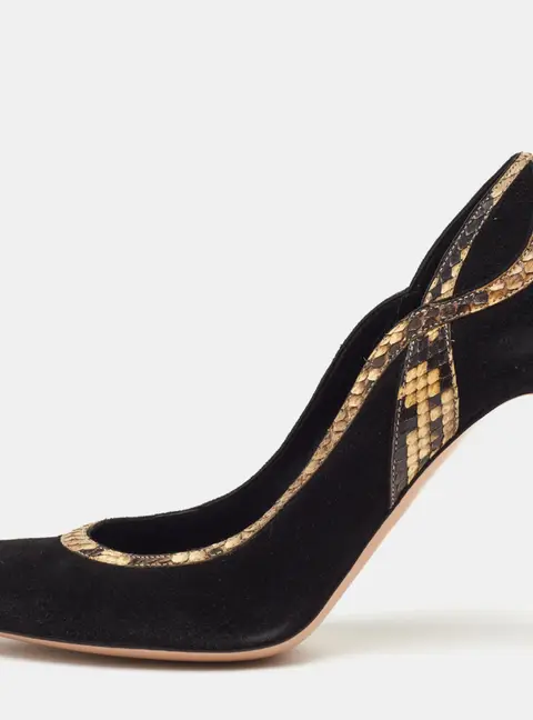 Gianvito Rossi Size 39 Black Suede and Snakeskin Pumps