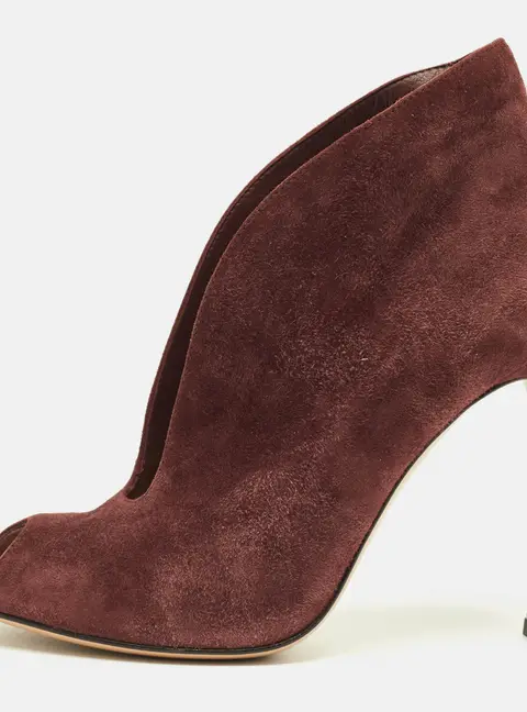 Gianvito Rossi Vamp Size 37 Burgundy Suede Booties
