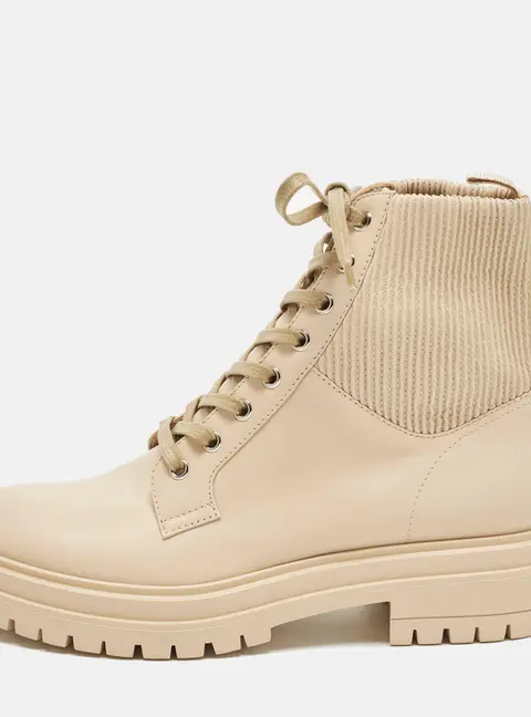 Gianvito Rossi Martis Size 40 Beige Leather Combat Boots